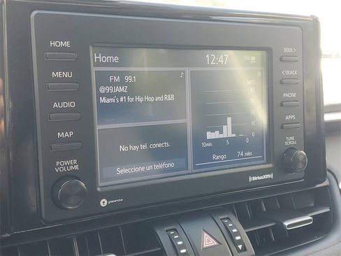 Used 2022 Toyota RAV4 XLE Premium image 29