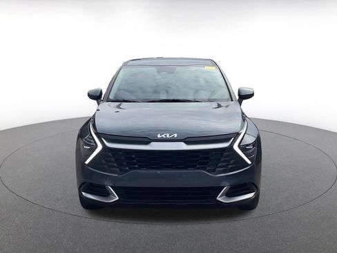Used 2025 Kia Sportage LX image 3