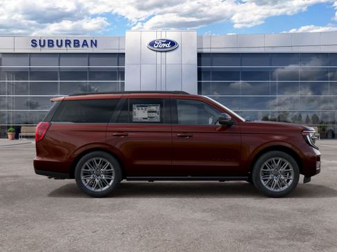 New 2027 Ford Expedition Platinum w/ Stealth Appearance Package AWD/4WD image 5