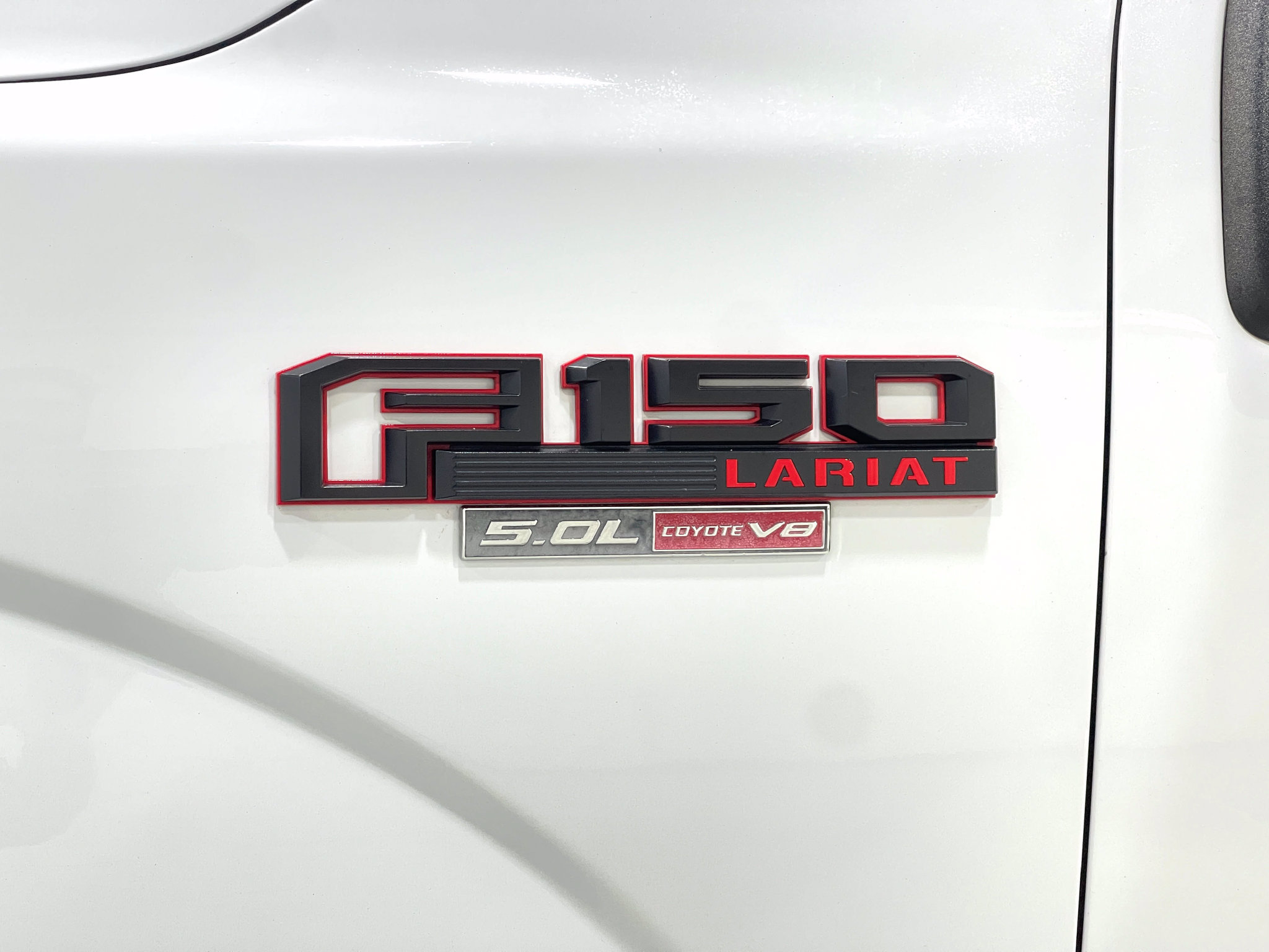 Used 2018 Ford F150 Lariat w/ Equipment Group 502A Luxury AWD/4WD image 39