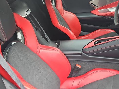 Used 2023 Chevrolet Corvette Stingray Preferred Cpe w/ Z51 Performance Package RWD image 7