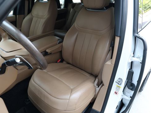 Used 2023 Land Rover Range Rover Autobiography AWD/4WD image 21