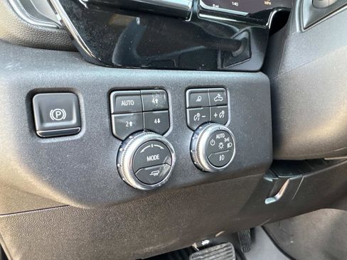 New 2026 GMC Sierra 2500 SLT w/ SLT Premium Package AWD/4WD image 38
