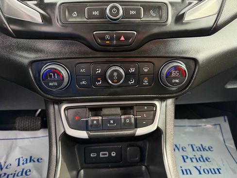 Used 2022 GMC Terrain SLE w/ Driver Convenience Package AWD/4WD image 7