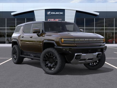 New 2026 GMC Hummer EV SUV w/ LPO, Dark Essentials Package image 31