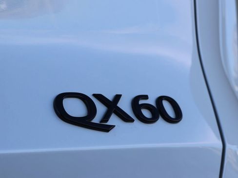 Certified 2025 INFINITI QX60 Luxe w/ Black Edition image 34