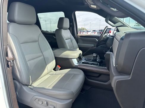 Used 2023 GMC Sierra 1500 SLT w/ SLT Premium Package image 13