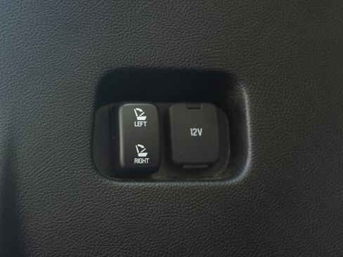 Used 2024 Ford Edge Titanium image 44