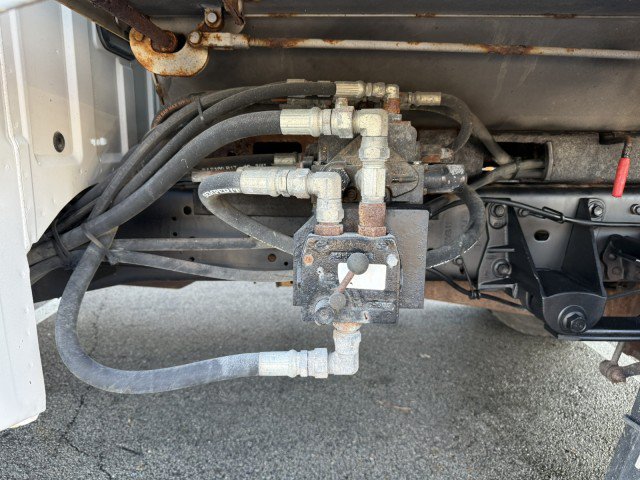 Used 2014 Ford F550 4x4 Regular Cab Super Duty image 26