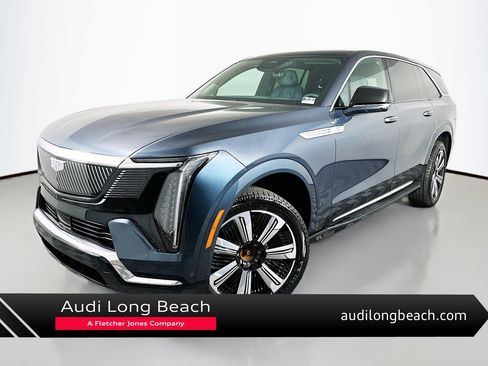 Used 2025 Cadillac Escalade IQ Luxury 2 w/ LPO, Premium Carpet Package AWD/4WD image 1