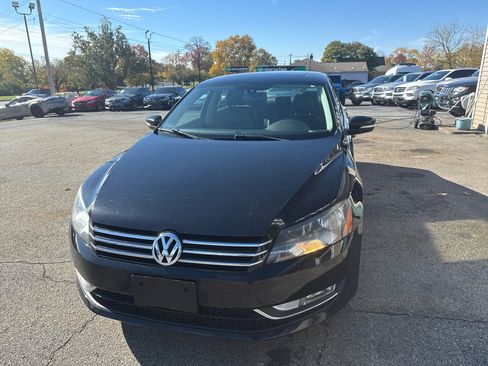 Used 2015 Volkswagen Passat 1.8T SE image 14
