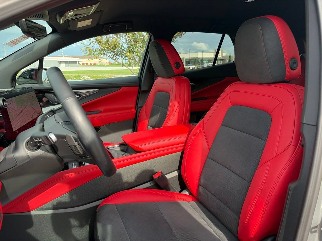 Used 2024 Chevrolet Blazer EV RS AWD/4WD image 49