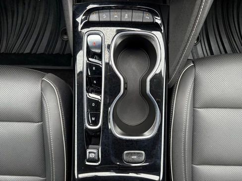 Certified 2023 Buick Envision Essence AWD/4WD image 24