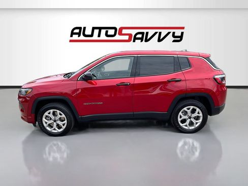 Used 2025 Jeep Compass Sport AWD/4WD image 4