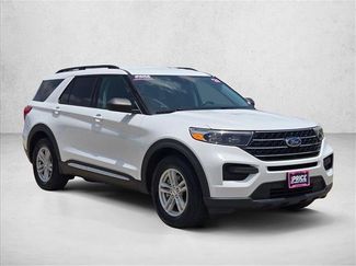 Used 2021 Ford Explorer XLT RWD video 3