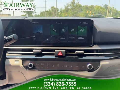 Used 2026 Kia Sportage EX FWD image 22