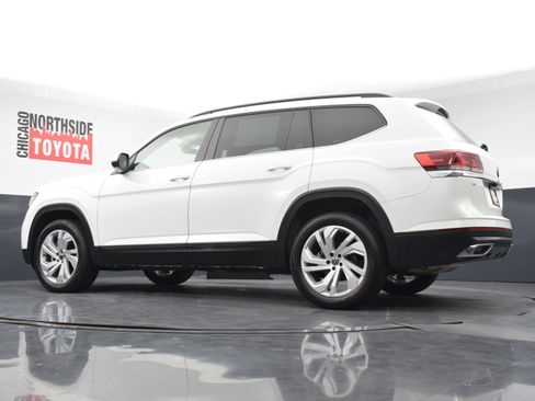 Used 2023 Volkswagen Atlas SE AWD/4WD image 32