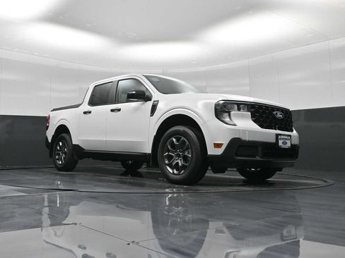 Used 2025 Ford Maverick XLT w/ XLT Luxury Package image 26