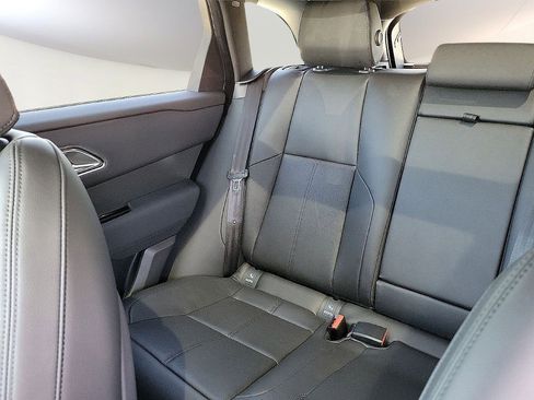 New 2025 Land Rover Range Rover Velar Dynamic SE image 9