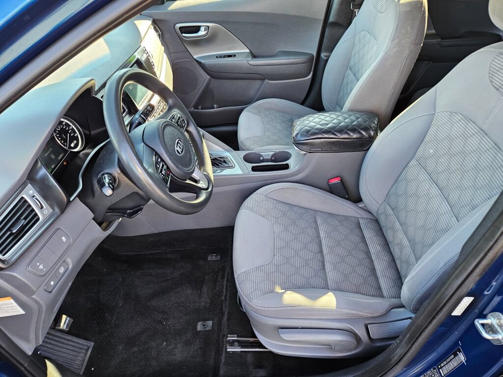Used 2017 Kia Niro LX FWD image 12
