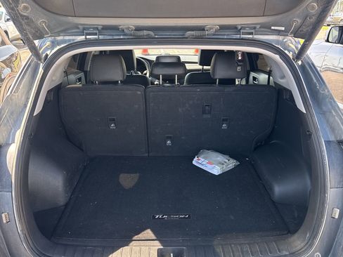 Used 2021 Hyundai Tucson Ultimate w/ Cargo Package AWD/4WD image 7