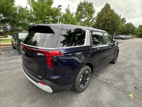 New 2026 Kia Carnival LXS image 5