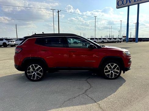 Used 2025 Jeep Compass Limited w/ Elite Group image 5