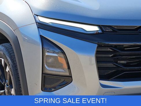 Used 2025 Chevrolet Equinox RS image 8