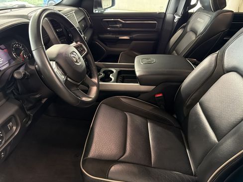Used 2023 RAM 1500 Laramie AWD/4WD image 12