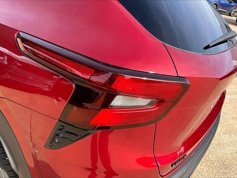 Certified 2025 Chevrolet Trax RS w/ Driver Confidence Package image 27