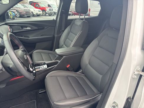 Used 2021 Chevrolet TrailBlazer RS image 17