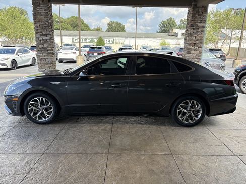 Used 2022 Hyundai Sonata SEL w/ Cargo Package FWD image 9