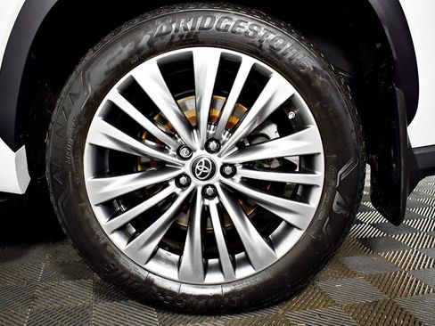 Used 2022 Toyota Highlander Platinum image 52