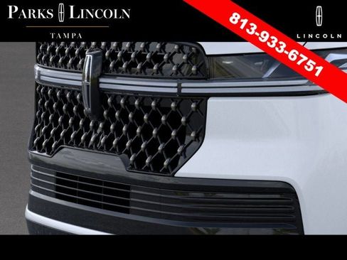 New 2026 Lincoln Navigator L Black Label AWD/4WD image 17