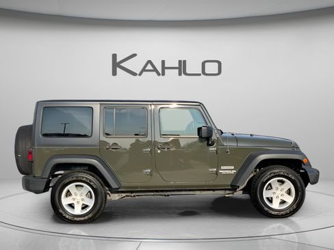 Used 2015 Jeep Wrangler Unlimited Sport w/ Quick Order Package 24S AWD/4WD image 5