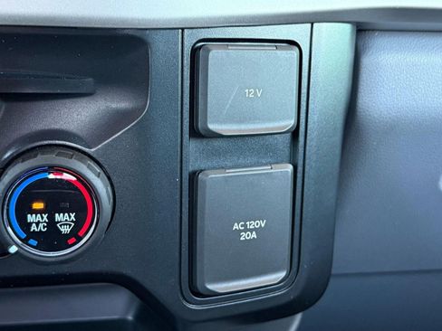 Used 2025 Ford F250 XLT w/ Black Appearance Package AWD/4WD image 30