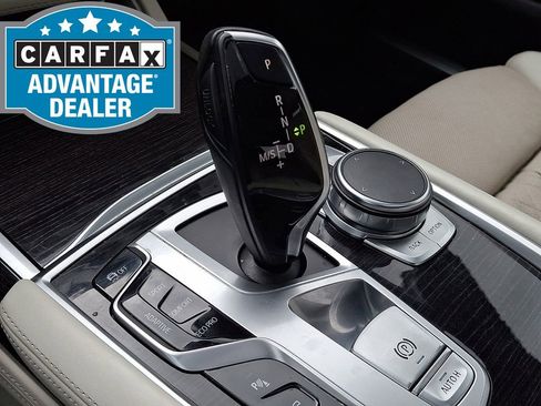 Used 2016 BMW 750i xDrive image 18