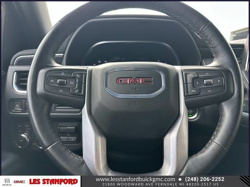 Certified 2024 GMC Yukon XL SLT w/ SLT Luxury Package AWD/4WD image 22