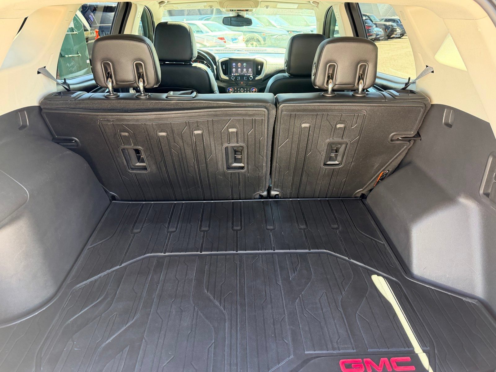 Used 2020 GMC Terrain Denali w/ Denali Premium Package AWD/4WD image 23
