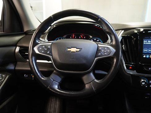 Used 2020 Chevrolet Traverse LT w/ Driver Confidence II Package AWD/4WD image 18