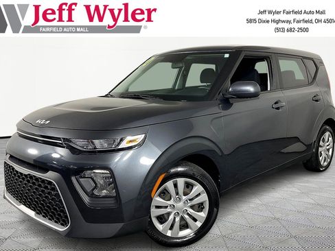 Used 2022 Kia Soul LX FWD image 1