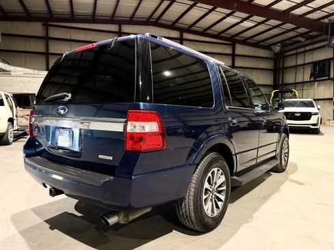 Used 2015 Ford Expedition XLT w/ Equipment Group 201A RWD image 5