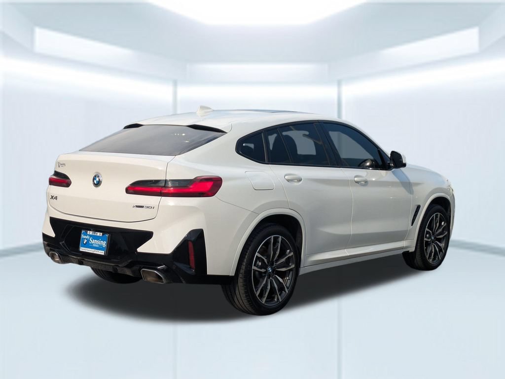 Used 2024 BMW X4 xDrive30i w/ M Sport Package AWD/4WD image 5