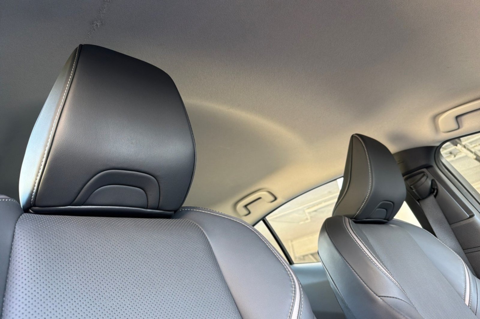 Used 2024 Toyota Prius XLE FWD image 16