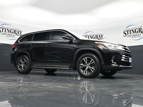 Used 2019 Toyota Highlander Plus image 17