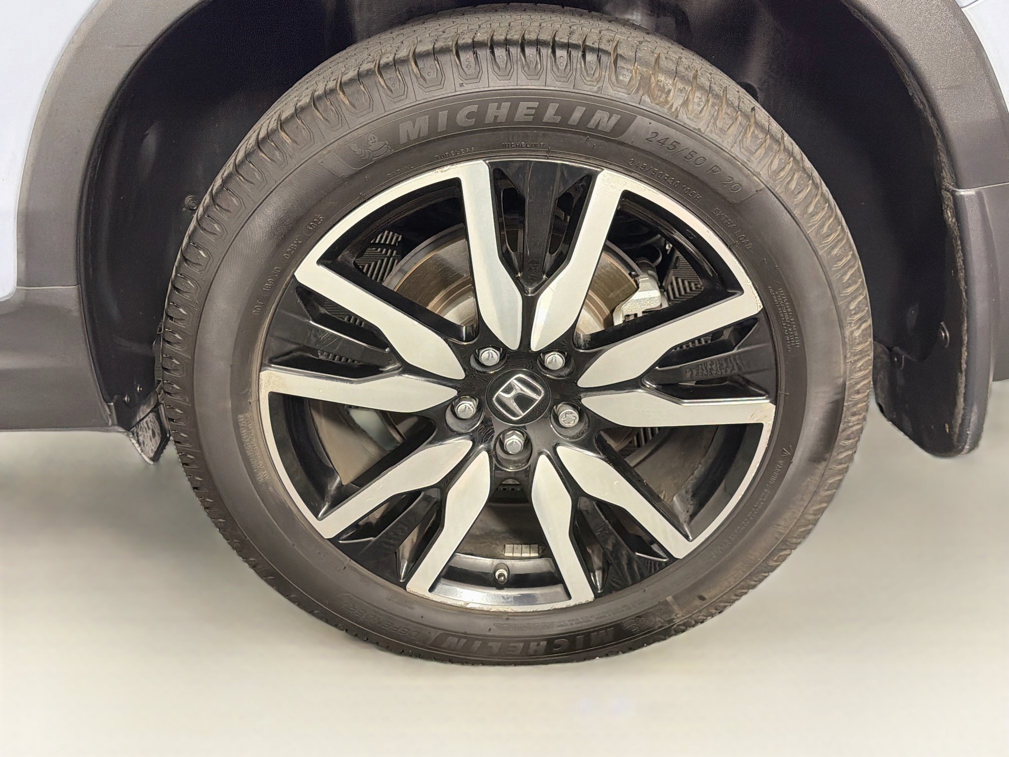 Used 2022 Honda Pilot Touring image 11
