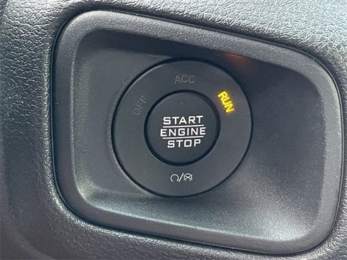 Used 2025 Jeep Wrangler Willys image 24