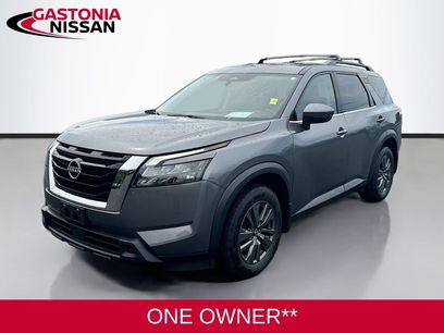 Used 2023 Nissan Pathfinder SV w/ SV Premium Package