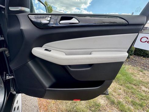 Used 2018 Mercedes-Benz GLS 450 4MATIC image 35