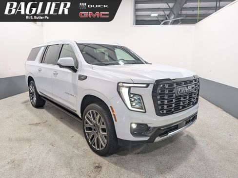Used 2026 GMC Yukon XL Denali Ultimate w/ LPO, Floor Liner Package AWD/4WD image 1